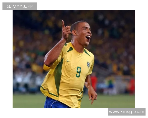 足球明星头像的男生展现青春活力与运动魅力的完美结合